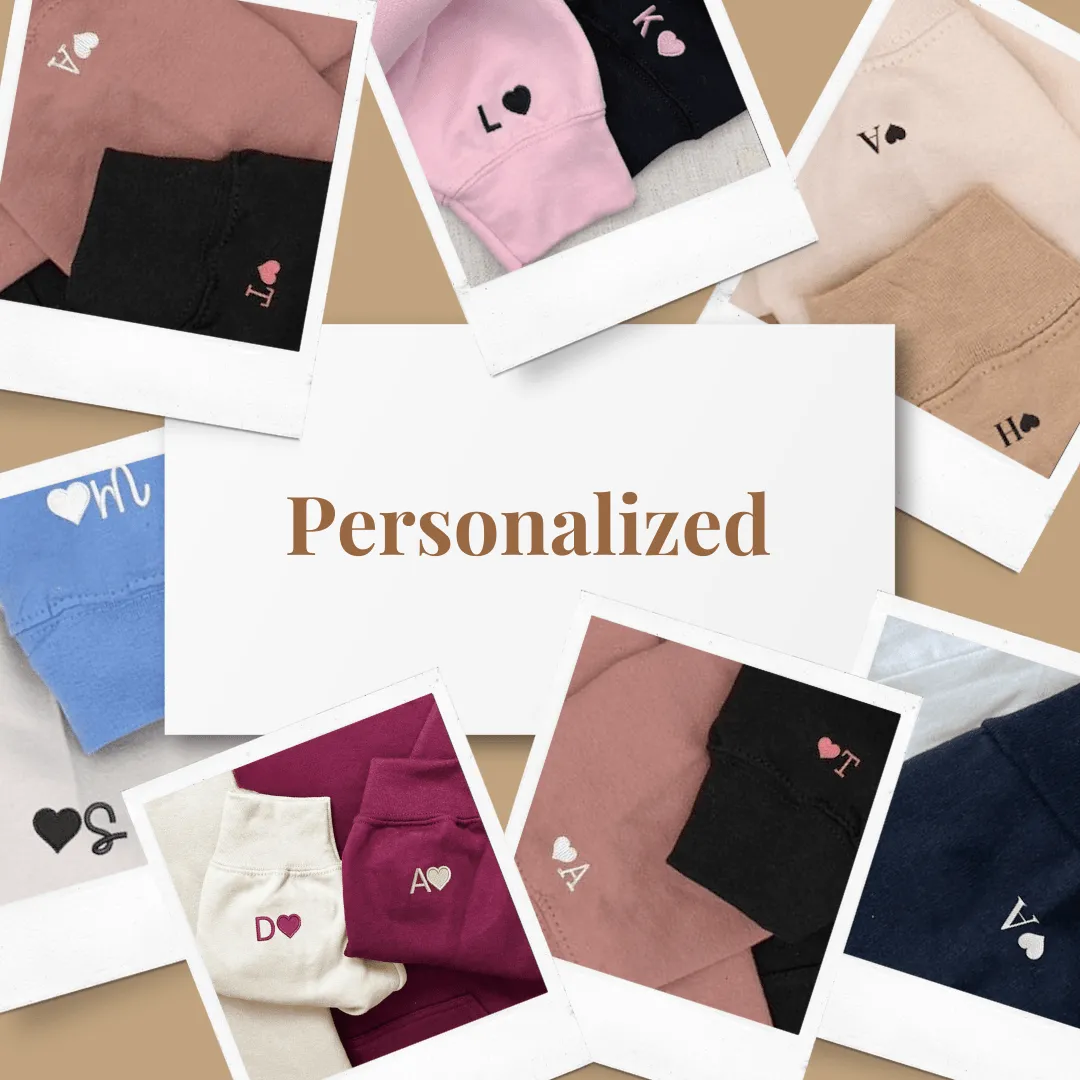 Christmas Cat Print Sweatshirt – Personalized Holiday Gifts For Friends And Family
